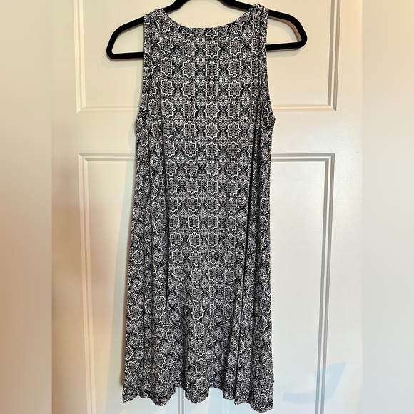 LOFT Dress - Picture 3 of 5